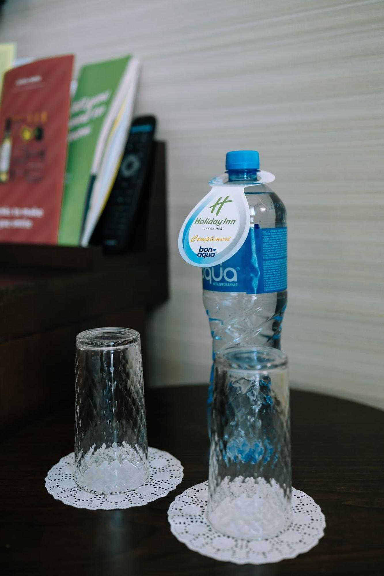 Holiday Inn Aktau By Ihg Ngoại thất bức ảnh