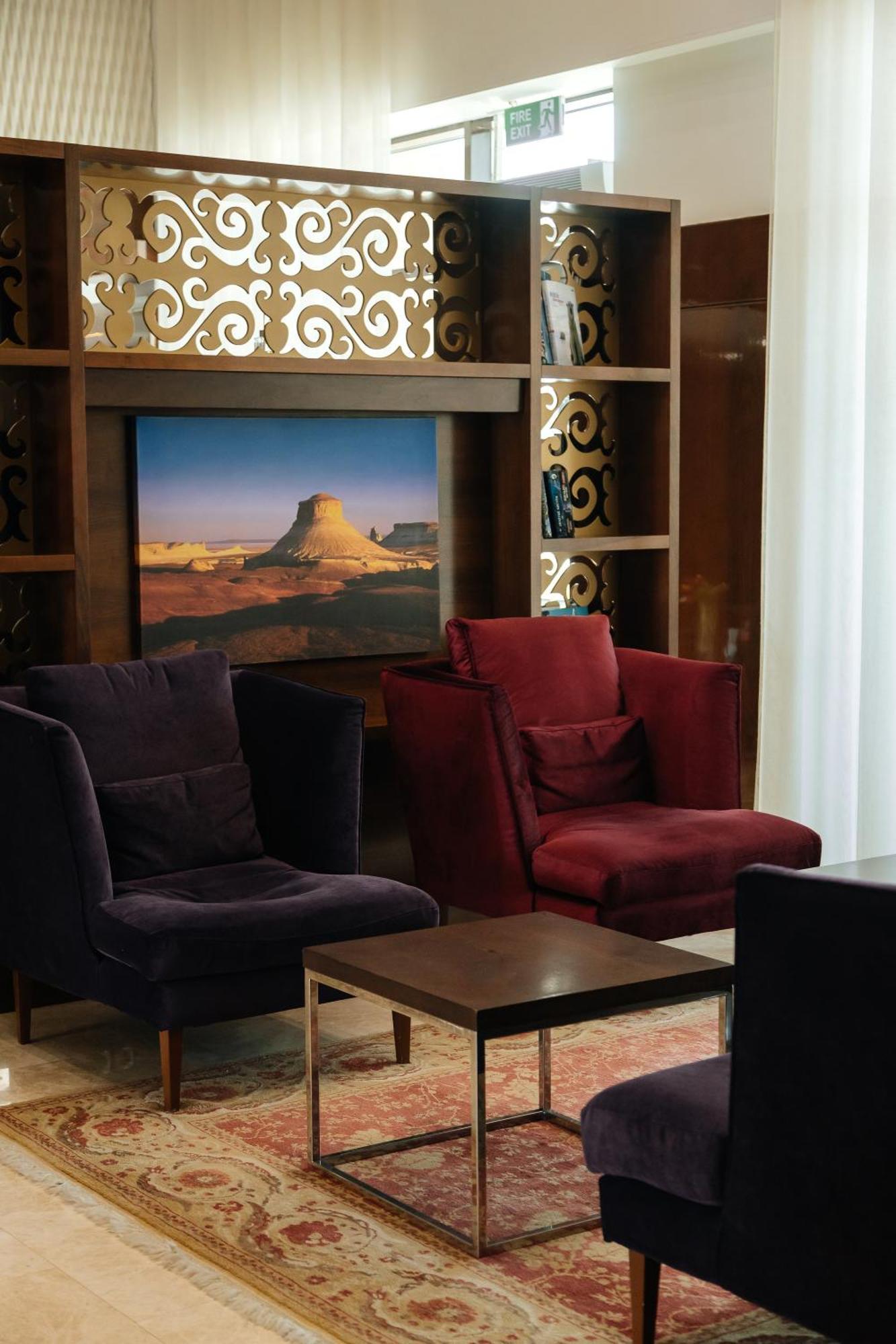 Holiday Inn Aktau By Ihg Ngoại thất bức ảnh